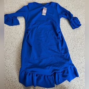Boohoo maternity size 4 dress